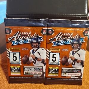 Panini 2022 NFL Absolute Football Trading Cards 2 Packs Yellow Parallel